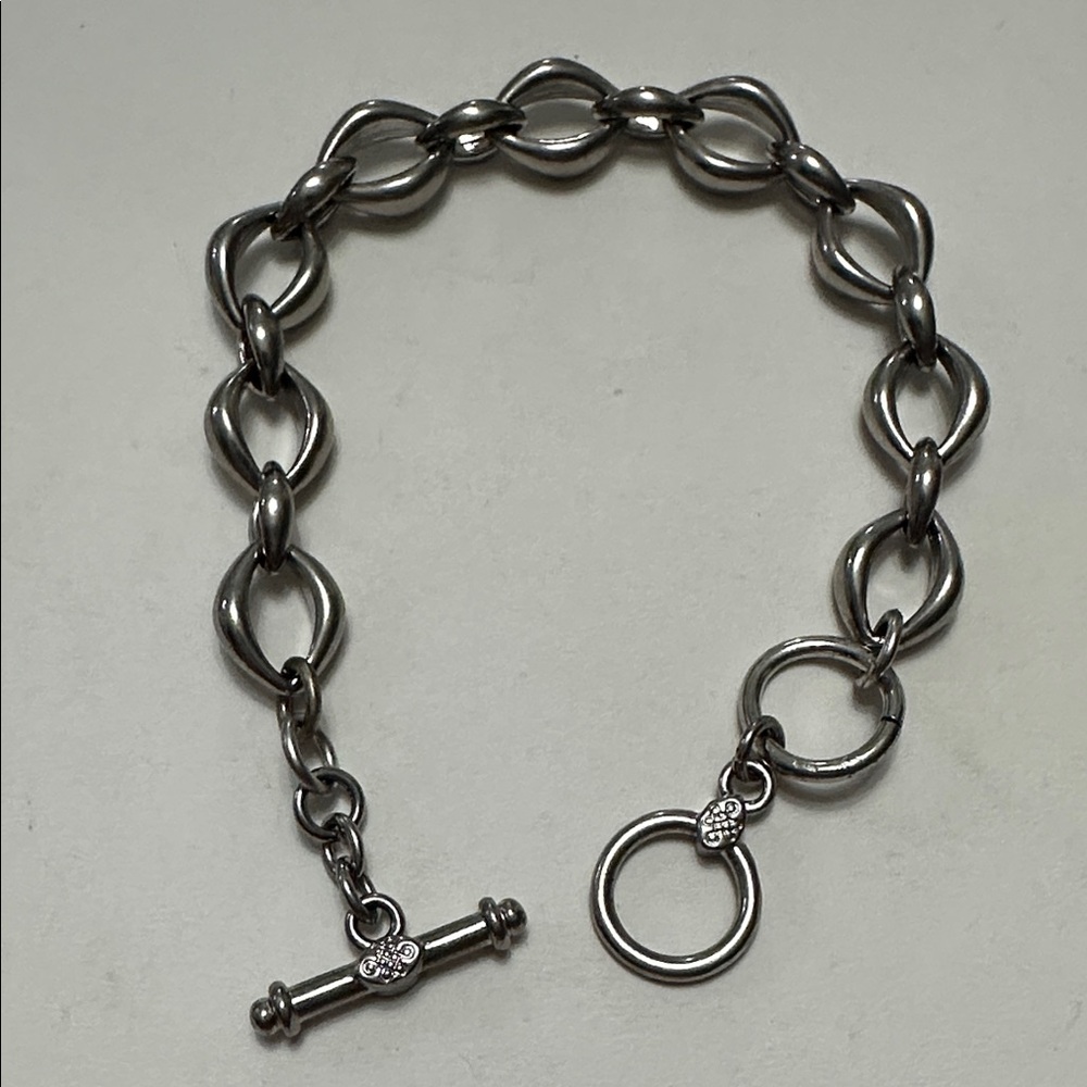 🧡Matte Silver Toned Link Toggle Bracelet🧡